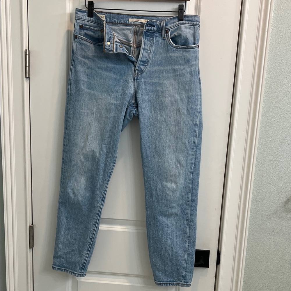 Levi’s Wedgie Light Blue Women’s Jeans